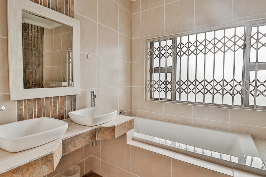 7 Bedroom Property for Sale in Myburgh Park Western Cape